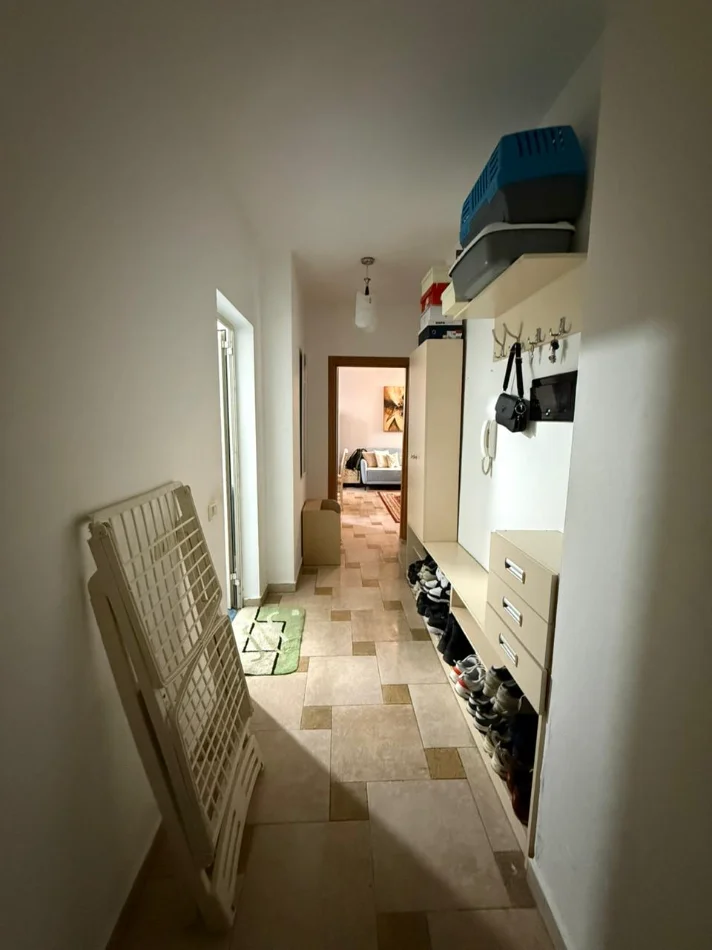 Tirane, jepet me qera apartament 1+1 Kati 8, 76 m²