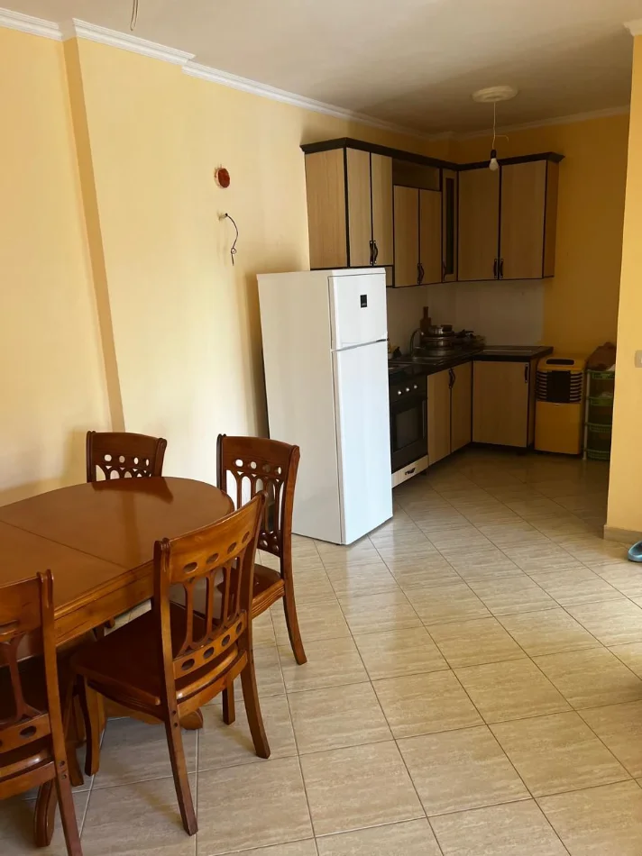 Durres, shitet apartament 1+1+Ballkon Kati 4, 75 m² 