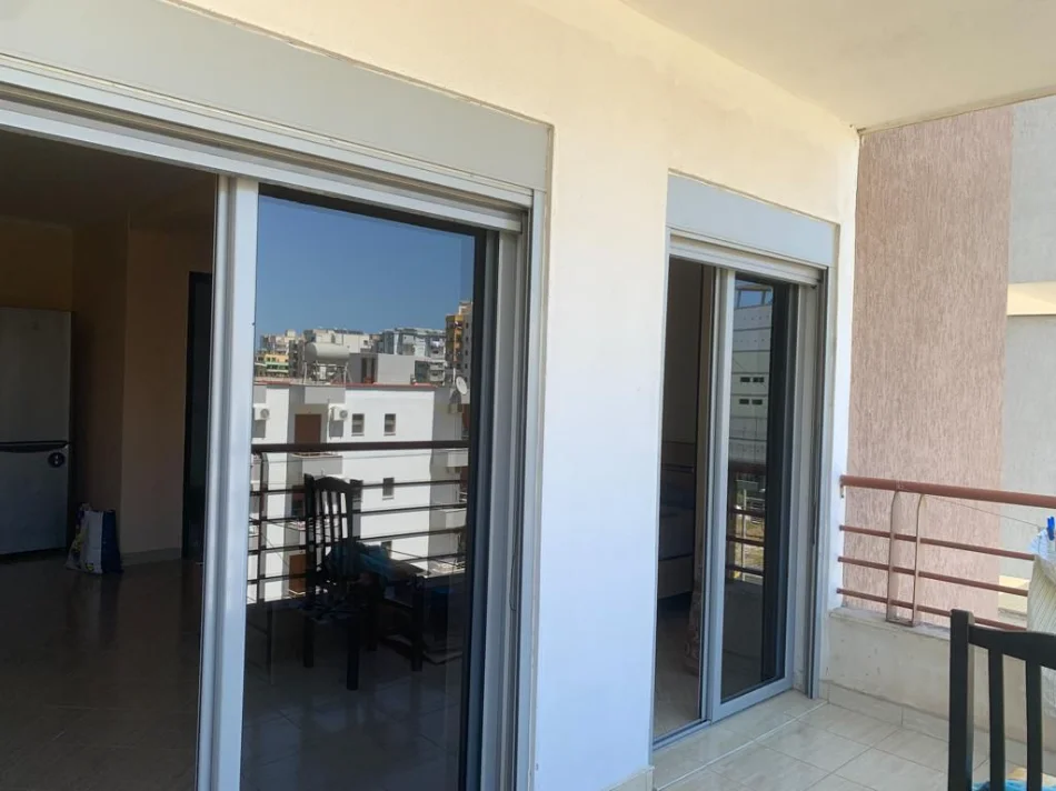 Durres, shitet apartament 1+1+Ballkon Kati 4, 75 m² 
