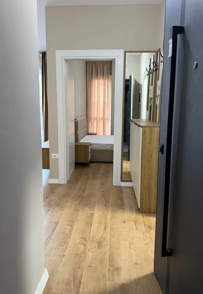 Tirane, jepet me qera apartament 1+1+Ballkon Kati 4, 420 € 