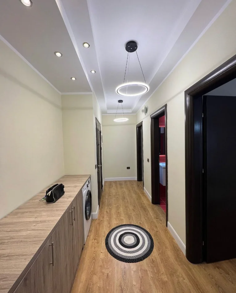 Tirane, shitet nga Pronari, pa-komision apartament 2+1+Aneks+Ballkon Kati 6, 102 m² 167.000 € (vila L astir)