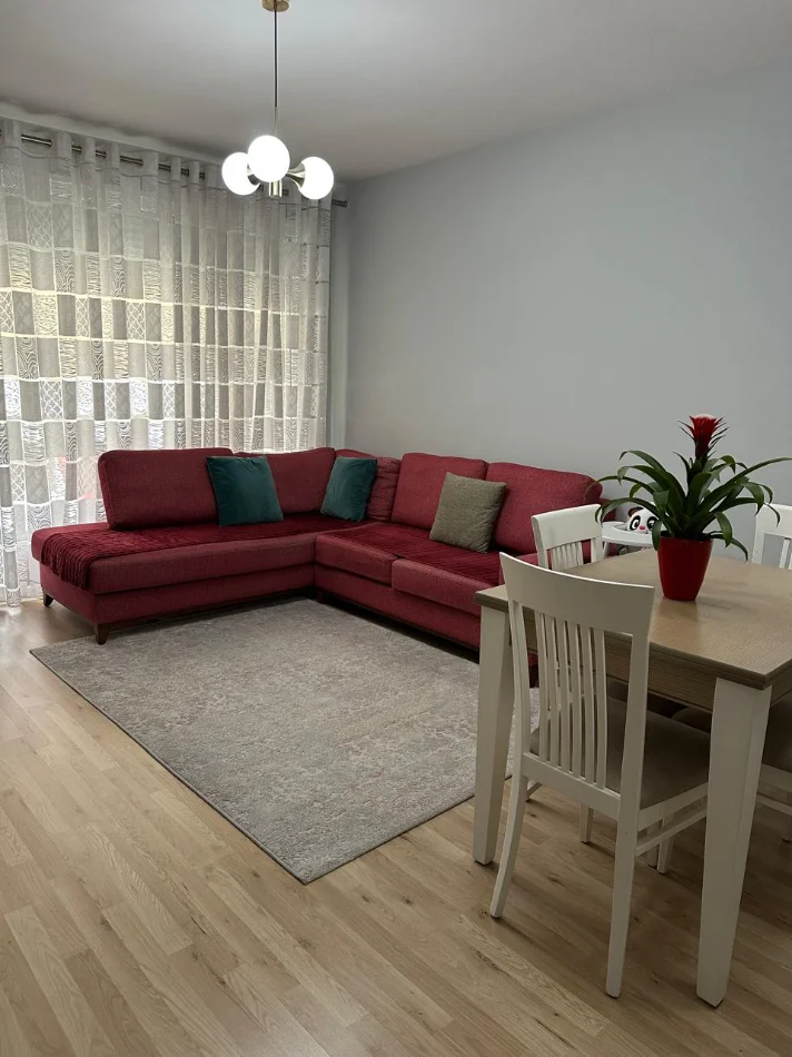 Tirane, jepet me qera apartament 1+1+Aneks+Ballkon Kati 2, 60 m² 600 € (rruga don bosko)