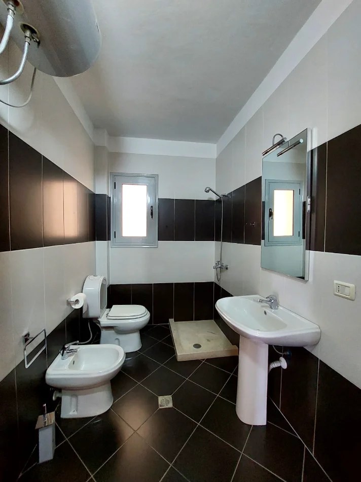 Vlore, shitet apartament 2+1 Kati 7, 119 m² 180.000 € 