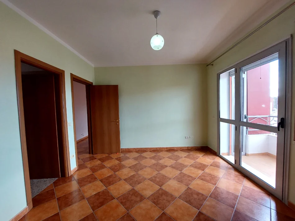 Vlore, shitet apartament 2+1 Kati 7, 119 m² 180.000 € 