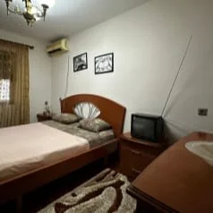 Tirane, jepet me qera apartament 2+1 Kati 5, 85 m² 650 € (Rruga Fortuzi, Mine Peza, Tiranë.)