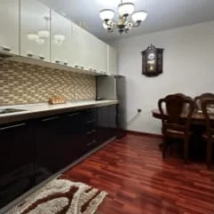 Tirane, jepet me qera apartament 2+1 Kati 5, 85 m² 650 € (Rruga Fortuzi, Mine Peza, Tiranë.)