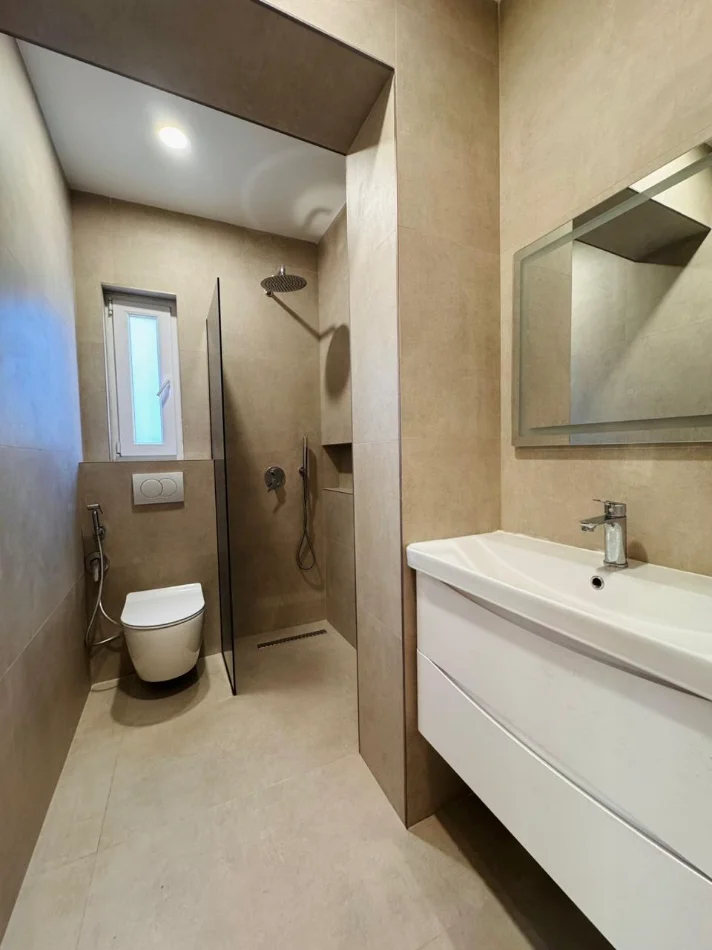 Tirane, shes apartament 1+1 Kati 3, 35 m² 125.000 € (Myslym Shyri)