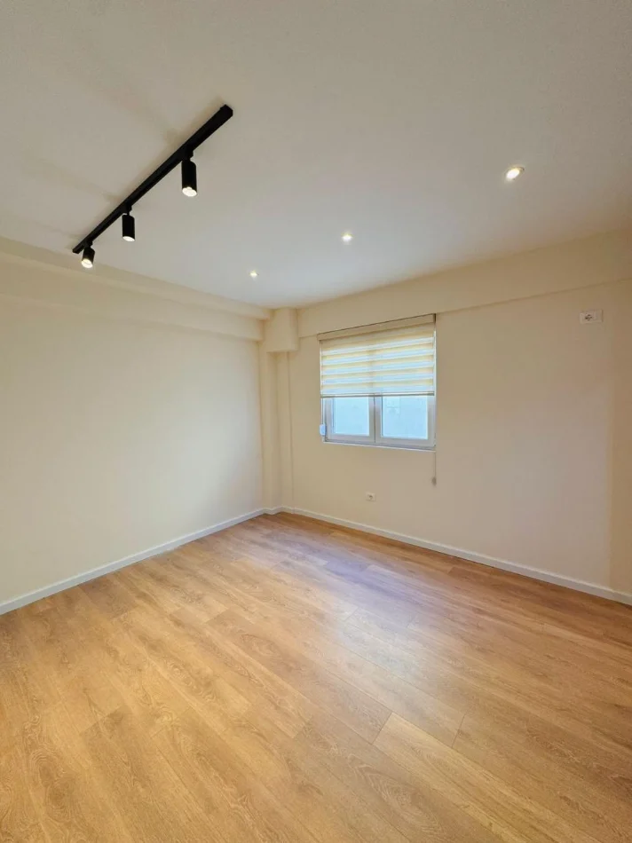 Tirane, shes apartament 1+1 Kati 3, 35 m² 125.000 € (Myslym Shyri)