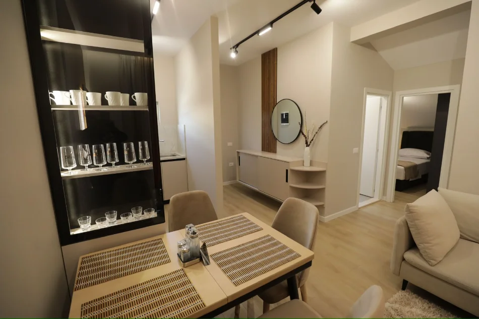 Tirane, jepet me qera Vile 2+1 Kati 3, 80 m², Çmimi 68.000 Lekë të Reja, (Kodra e Priftit, Tiranë)