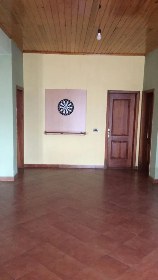 Fushe Kruje, shitet Vile 4+1+Aneks+Ballkon Kati 3, 160 m² 270.000 € (Nord park fush kruje)