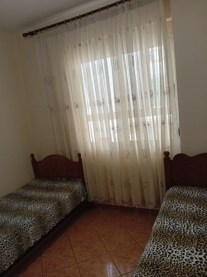 Vlore, jepet me qera apartament 2+1+Ballkon Kati 2, 368 € 