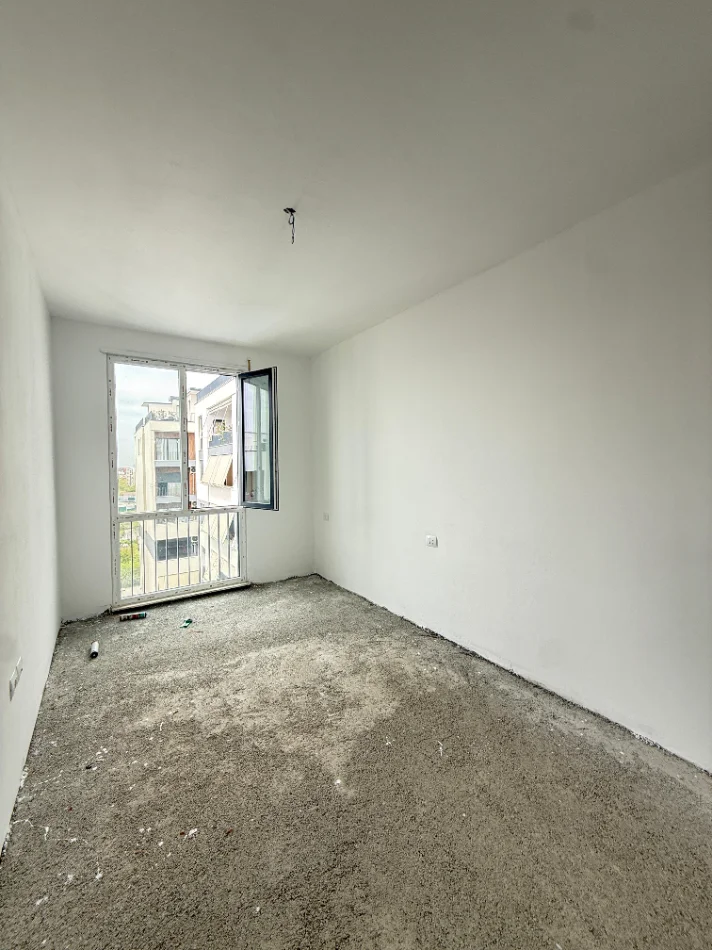 Tirane, shitet apartament 2+1 Kati 5, 123 m² 185.400 € (Shkoze)