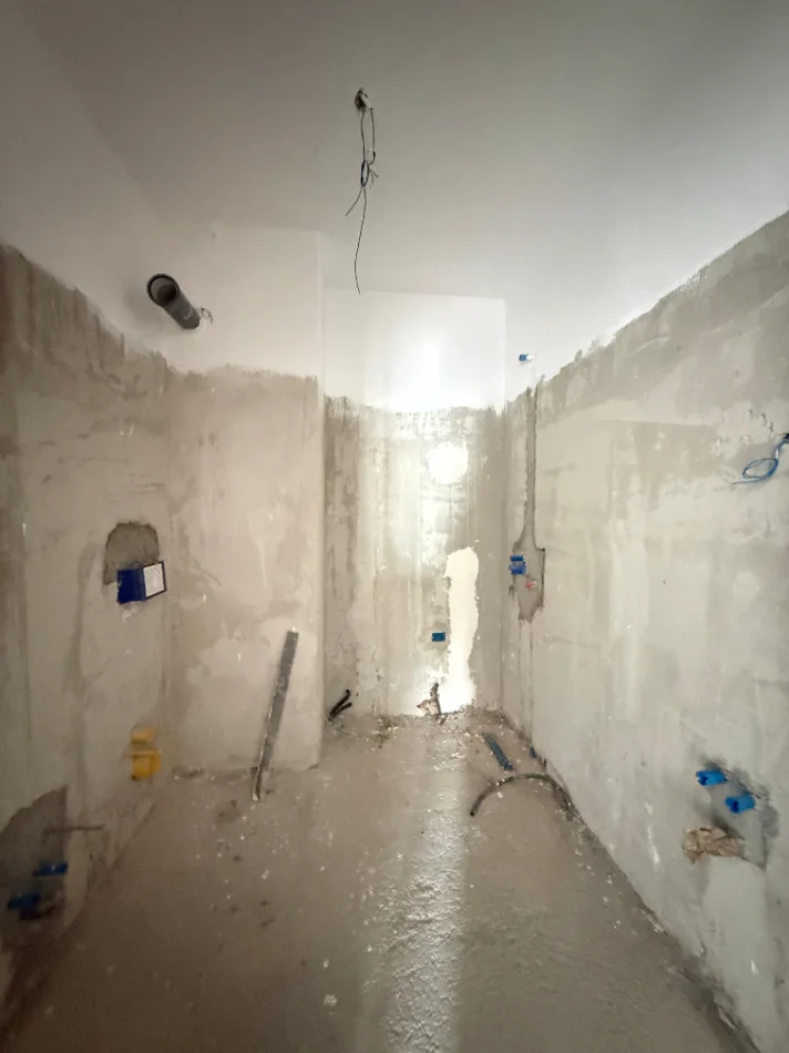 Tirane, shitet apartament 2+1 Kati 5, 123 m² 185.400 € (Shkoze)