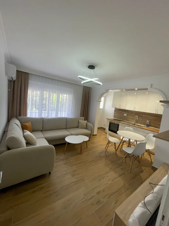 Vlore, jepet me qera apartament 1+1 Kati 2, 365 € 