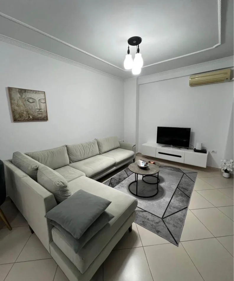 Tirane, jepet me qera apartament 2+1 Kati 2, 95 m² 550 € (RRUGA REXHEP PINARI)