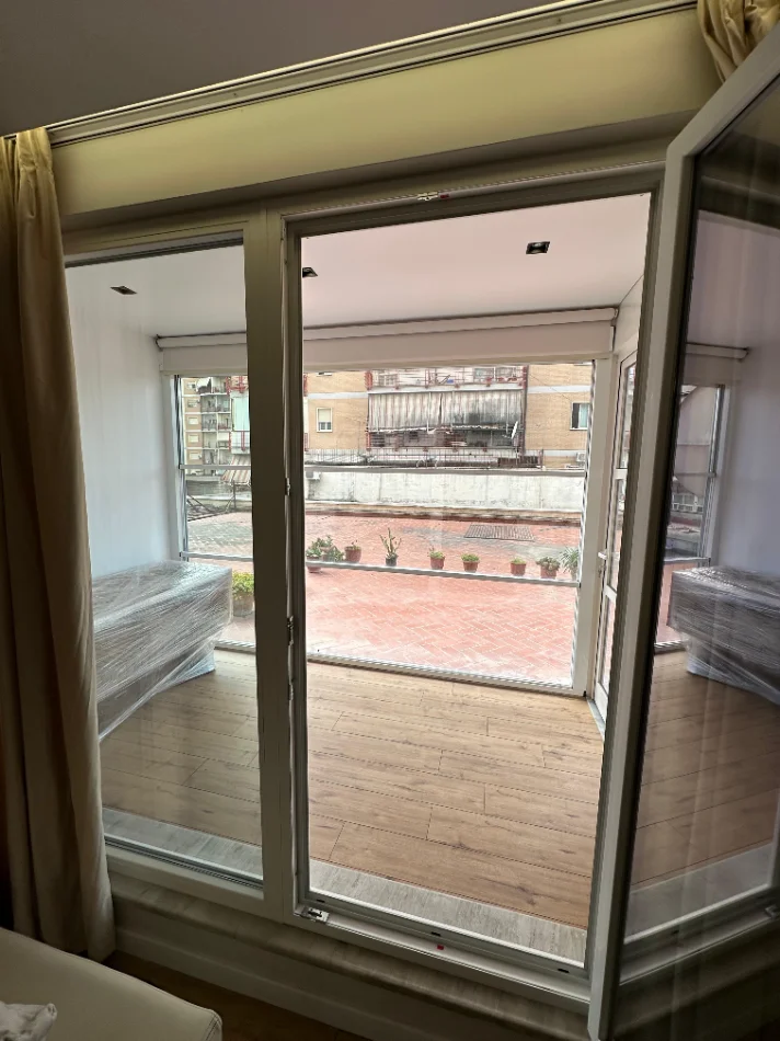 Tirane, jepet me qera apartament 2+1+Ballkon Kati 2, 107 m² 1.000 € (Tek Vizion Plus, Don Bosko,Tiranë.)