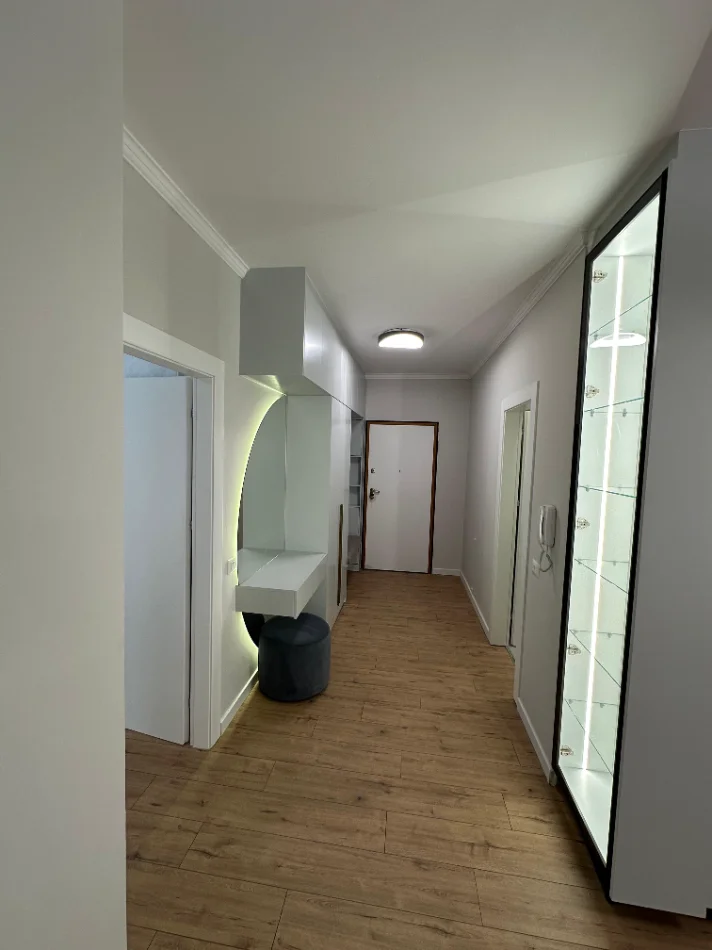 Tirane, jepet me qera apartament 2+1+Ballkon Kati 2, 107 m² 1.000 € (Tek Vizion Plus, Don Bosko,Tiranë.)