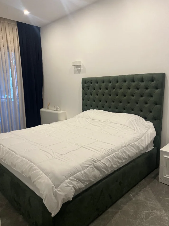 Tirane, jepet me qera apartament 2+1+PARKIM, Kati 6, 117 m² 1.500 € (KOMPLEKSI DELIJORGJI)