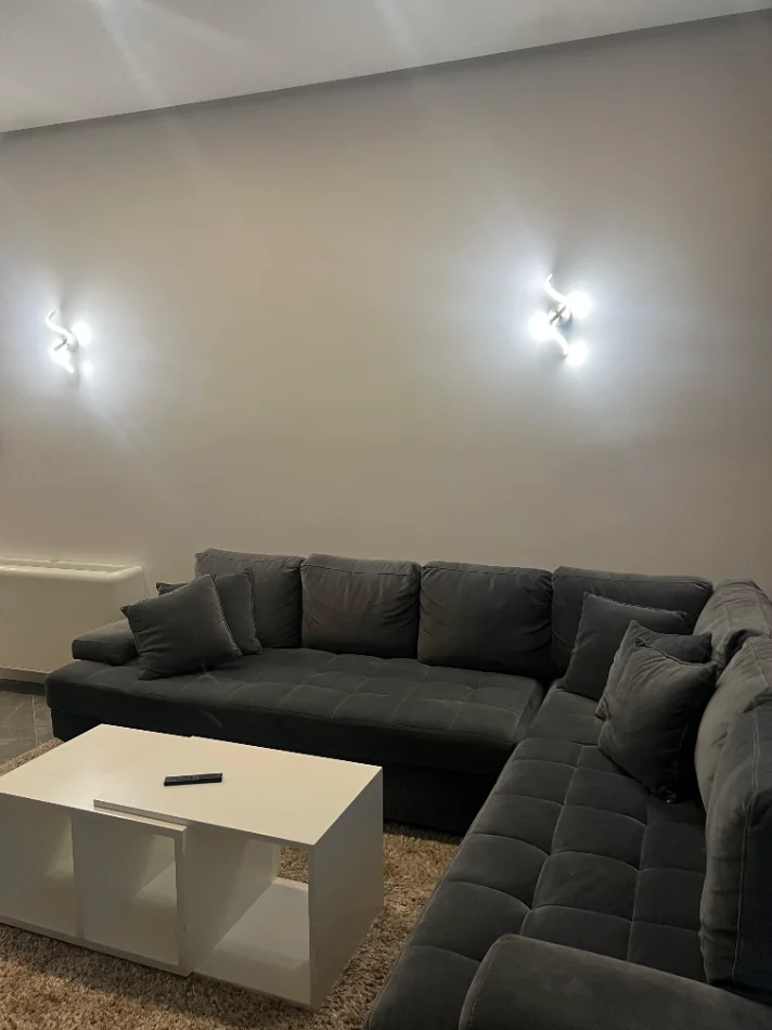 Tirane, jepet me qera apartament 2+1+PARKIM, Kati 6, 117 m² 1.500 € (KOMPLEKSI DELIJORGJI)