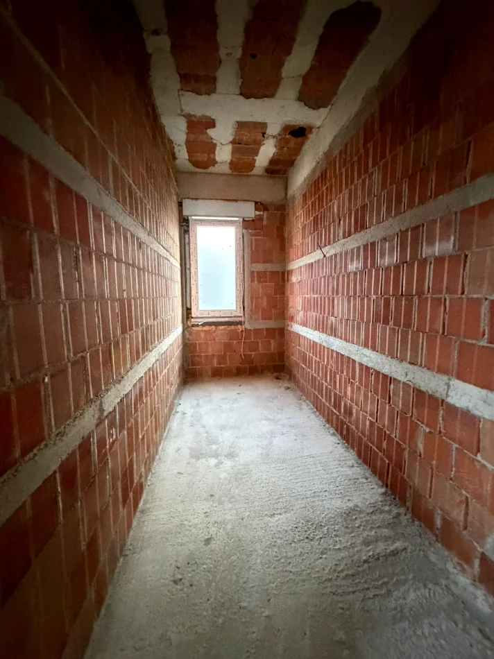 Tirane, shitet Vile 2 Katshe Kati 0, 650 m² 1.650.000 € (Teg)