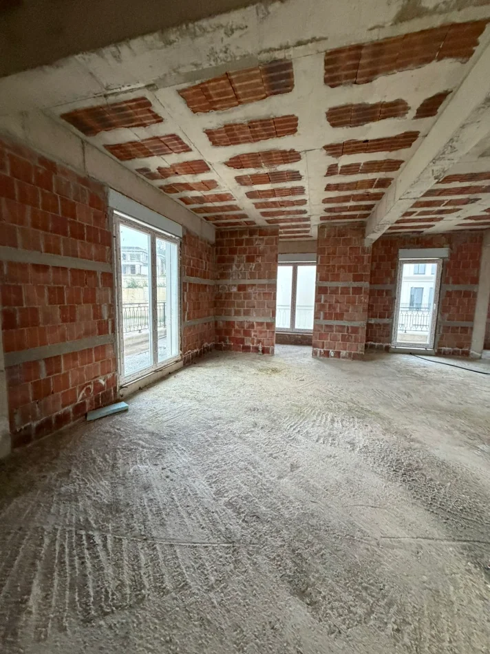 Tirane, shitet Vile 2 Katshe Kati 0, 650 m² 1.650.000 € (Teg)