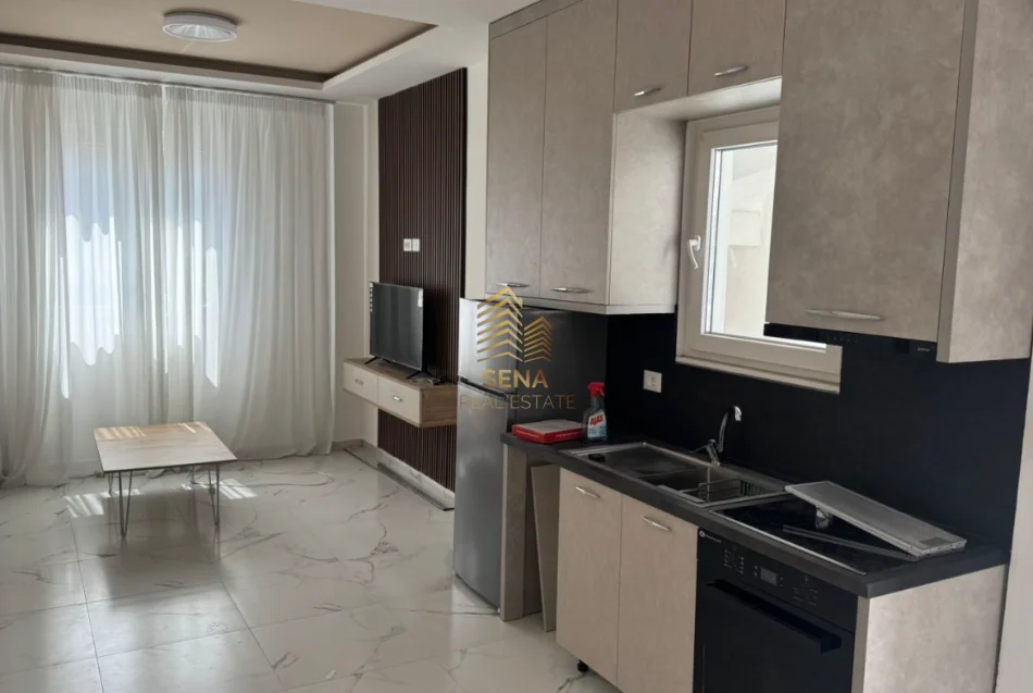Tirane, jepet me qera apartament 1+1 Kati 1, 60 m² 500 € (5 Maji)