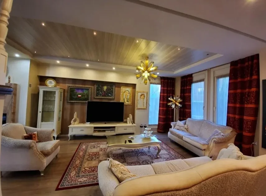 Tirane, jepet me qera apartament 2 Katshe Kati 0, 599 m² 5.000 € (Teg)