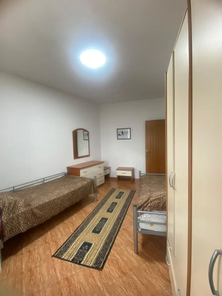 Tirane, jepet me qera apartament 2+1+Ballkon Kati 6, 100 m² 500 € (Astir)