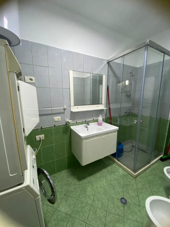 Tirane, jepet me qera apartament 2+1+Ballkon Kati 6, 100 m² 500 € (Astir)