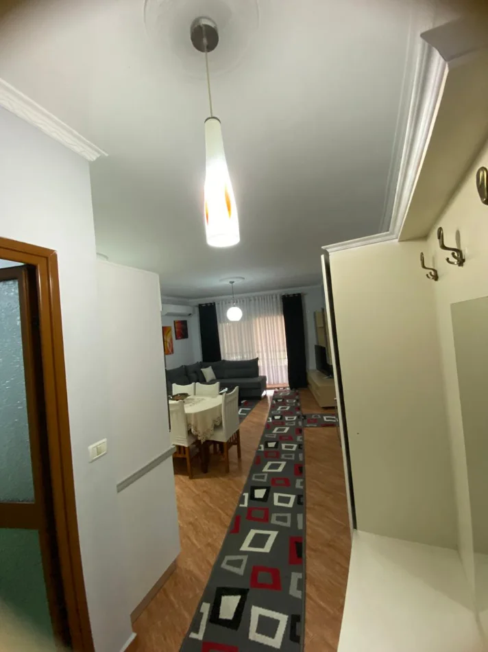 Tirane, jepet me qera apartament 2+1+Ballkon Kati 6, 100 m² 500 € (Astir)