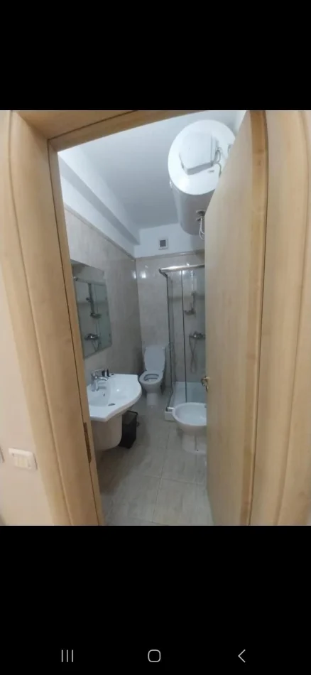 Tirane, shes aksesore OKAZION. SHITEN 40 SETE PËR TUALETE. ( LAVAMAN, WC,BIDE, PASQYRË, Kabin Dushi GOLEM - DURRËS/KAVAJË.
