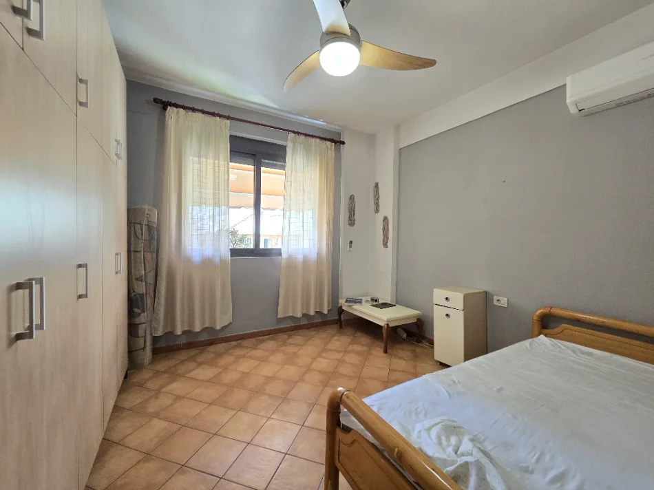 Tirane, jepet me qera apartament 2+1 Kati 3, 85 m² 520 € (Komuna e Parisit, Te Ola Fast)