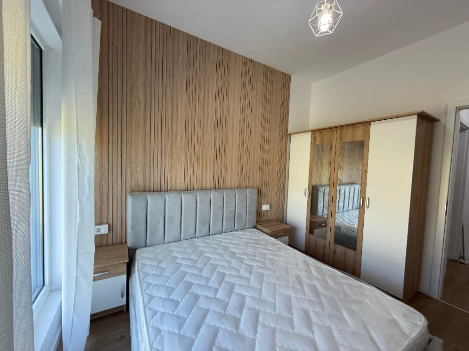 Tirane, jepet me qera apartament 1+1 Kati 2, 60 m² 400 € (Fresk Oxa)