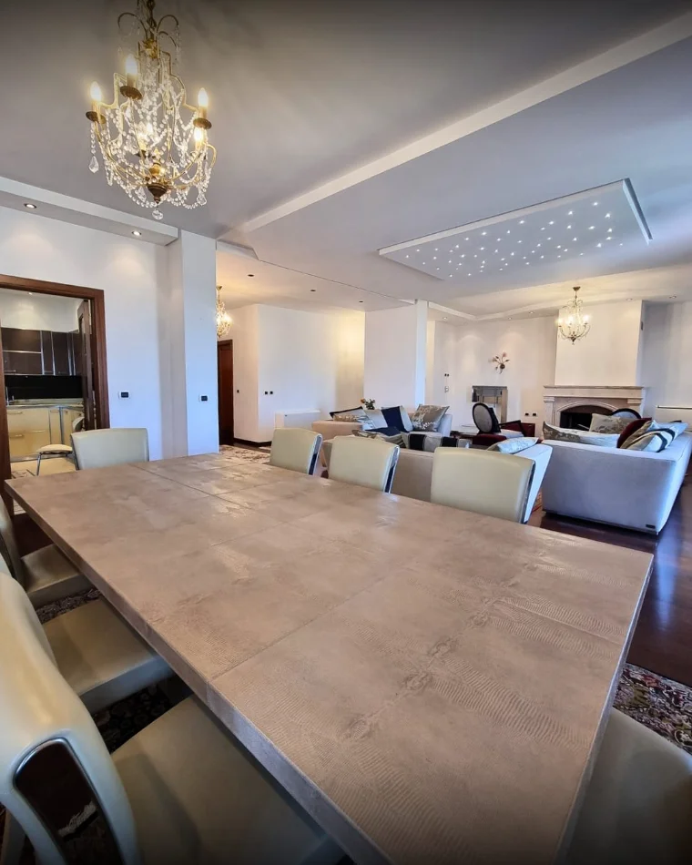 Tirane, jepet me qera apartament 4+1+Aneks+Ballkon , 350 m² 