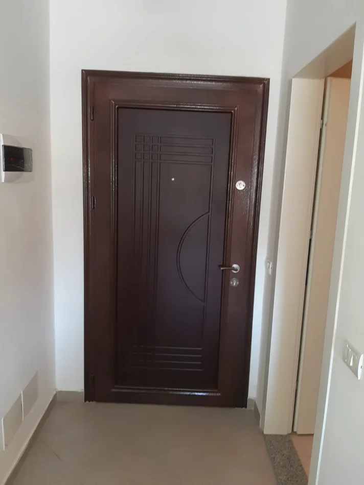 Shqiperi, jepet me qera apartament 2+1+Ballkon Kati 3, 95 m² 550 € 