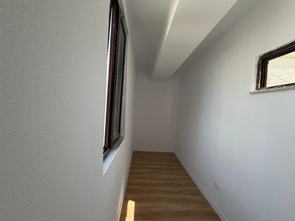 Durres, shitet apartament 2+1 Kati 5, 90 m² 103.000 € (Ish Rajoni i Policis)