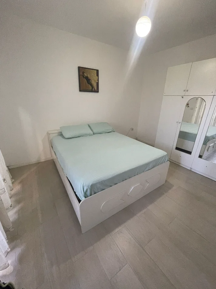 Tirane, jepet me qera apartament 2+1 Kati 2, 91 m² 415 € (Fresk)