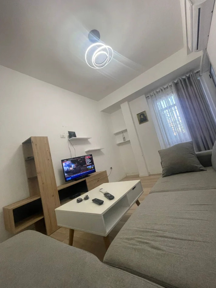 Tirane, jepet me qera apartament 2+1 Kati 2, 91 m² 415 € (Fresk)