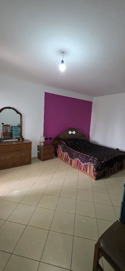 Tirane, jepet me qera apartament 2+1+Aneks+Ballkon Kati 1, 78 m² 500 € (Pallati me Shigjeta)