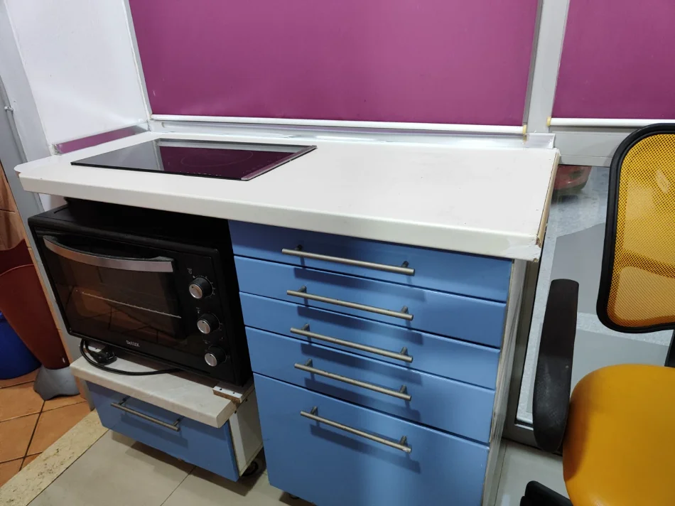 Tirane, jepet me qera garsonier 1+1 Kati 1, 28 m² 300 € (Ngjitur me Medresen)