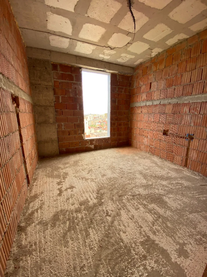 Tirane, shitet apartament 2+1 Kati 5, 172.000 € (Pranë Ish Burgut të Grave, Ali Dem)