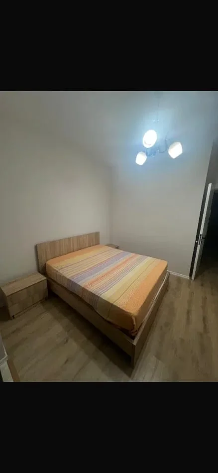 Tirane, jepet me qera apartament 1+1 Kati 4, 70 m² 350 € (Kamëz)