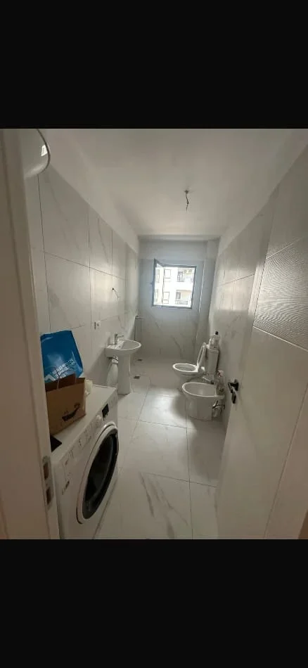 Tirane, jepet me qera apartament 1+1 Kati 4, 70 m² 350 € (Kamëz)