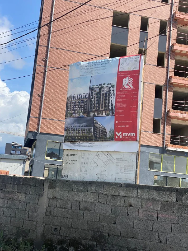 Tirane, shitet apartament 1+1 Kati 5, 67 m² 98.000 € (Fusha Aviacionit)