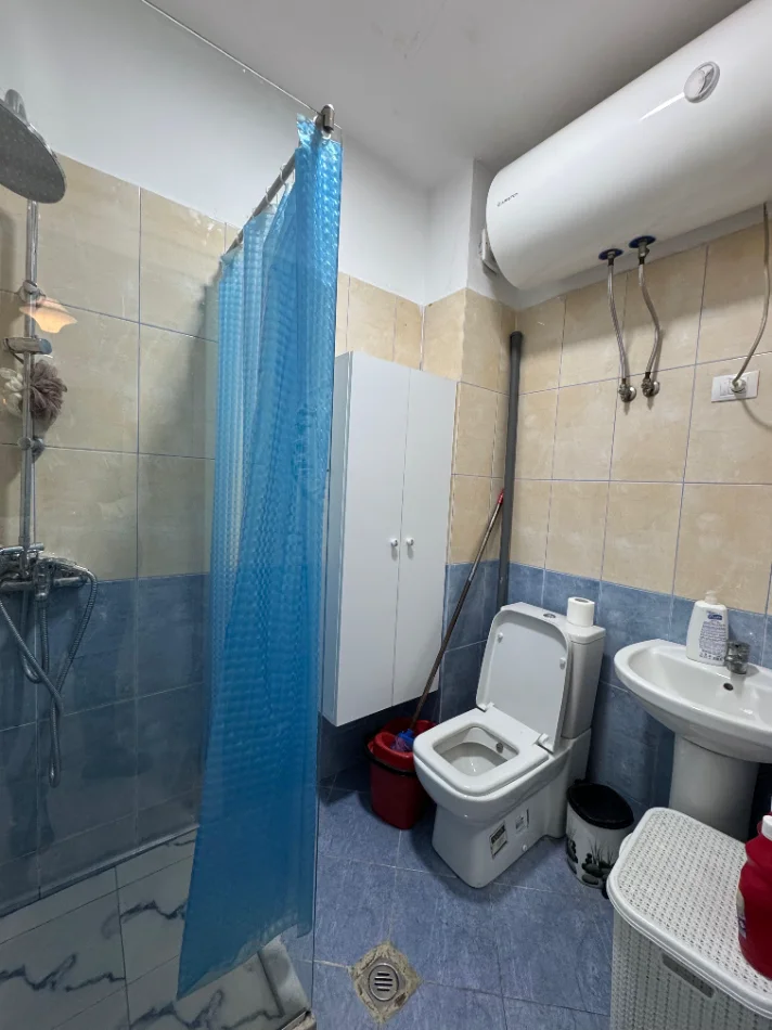Tirane, jepet me qera 1+1+Ballkon Kati 6, 500 € 