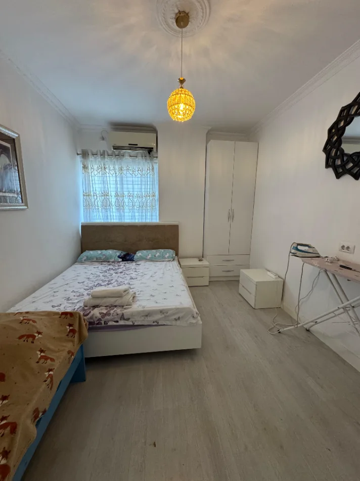 Tirane, jepet me qera 1+1+Ballkon Kati 6, 500 € 