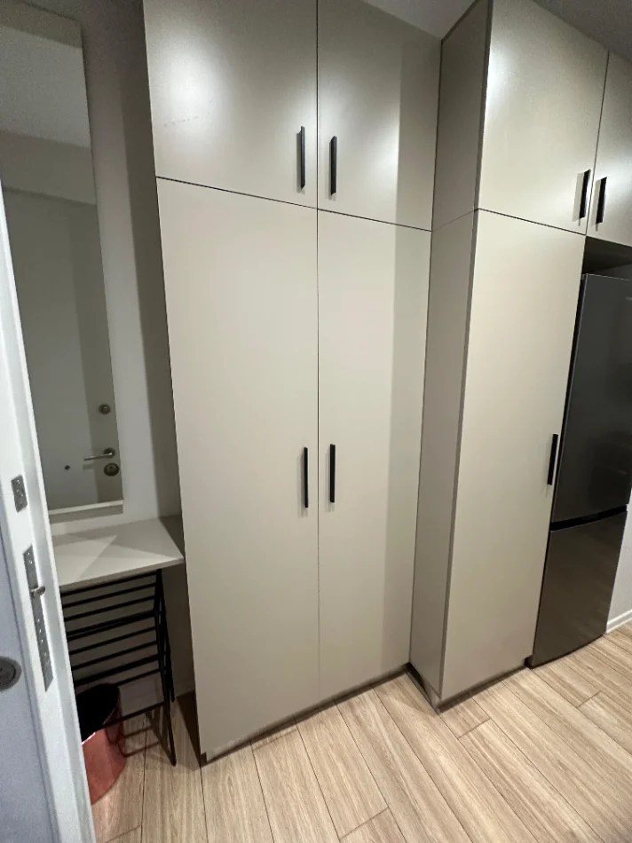 Tirane, shitet apartament 1+1+Ballkon Kati 2, 1 m² 890.001 €