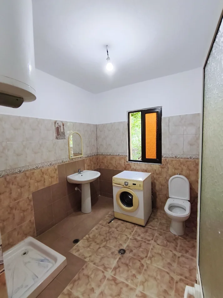 Tirane, jepet me qera shtepi 2+1 Kati 0, 78 m² 350 € (Ali Shefqeti)