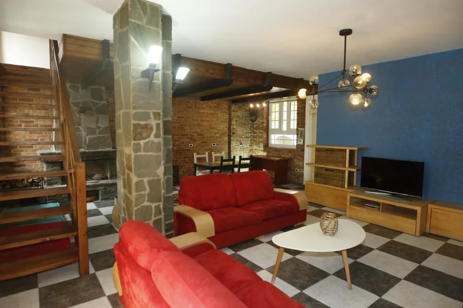Tirane, shitet apartament 2+1 , 127 m² 272.500 € (Rruga Rrapo Hekali)