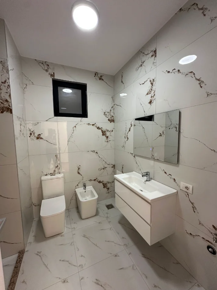 Tirane, shitet apartament 2+1 Kati 4, 107 m² 287.000 € (Hamdi Garunja)